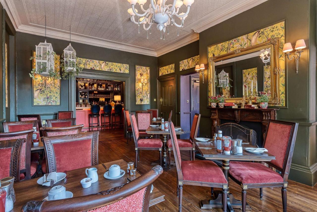 Clementine'S Guest House York Bagian luar foto The restaurant at The Old Vic